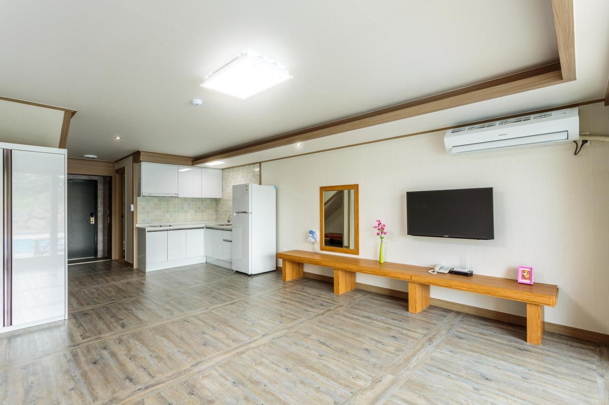 Suandsu Resort Чеджудо Номер фото